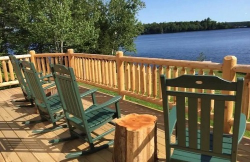 East Central Washington House | Spacious 4-season Cathance Lakefront Cottage, 25 minutes from Canadian Border