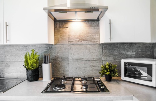 Liverpool House | Spacious 4Bedroom Entire House at Acanthus