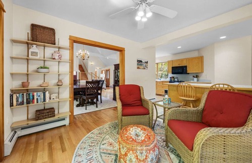 Mount Desert House | Spacious 4BR on Somes Sound! [Sound View]