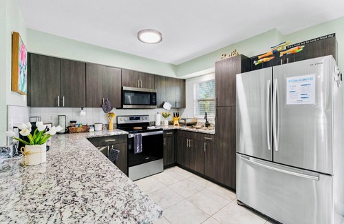 Greater Palm River Point CDC House | Spacious 4BR Retreat in Tampa Family & Pet-Friendly