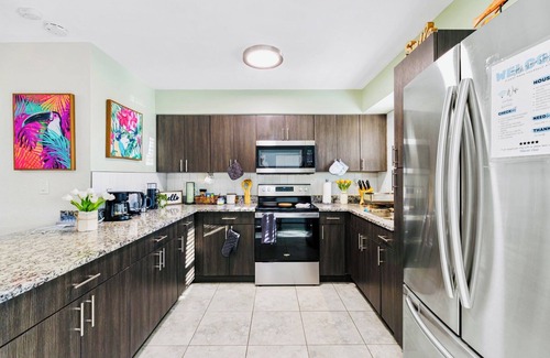 Greater Palm River Point CDC House | Spacious 4BR Retreat in Tampa Family & Pet-Friendly