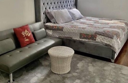 Maple Heights House | Spacious 5-bedroom house in Maple Heights