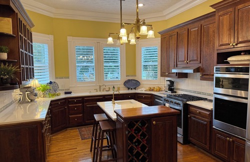 Jackson House | Spacious 5-bedroom house in charming Jackson with WiFi, AC