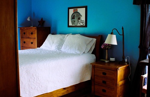 Batesburg Other | Spacious 5-bedroom farmhouse/pool in charming Batesburg-Leesville with WiFi, AC