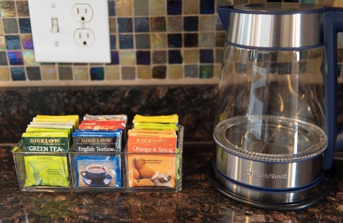 South Westminster House | Spacious 5BR home - 15 min to NFL games & attractions; relax w/king beds & game