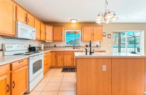 Legacy Park House | Spacious 5BR Villa w/Private Pool Near Disney & Golf – Sleeps 10+