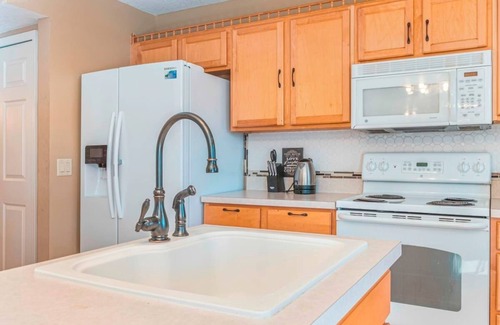 Legacy Park House | Spacious 5BR Villa w/Private Pool Near Disney & Golf – Sleeps 10+