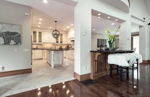 The Blue Mountains House | Spacious 6 bedroom 150m walk to the ski lift. 5 min walk to village (30 day min)