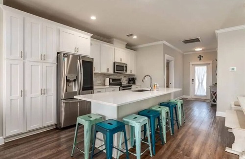 Dauphin Island House | Spacious 6-bedroom waterfront house in Dauphin Island with short walk to beach