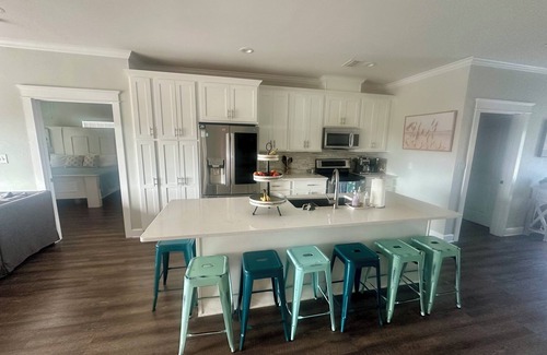 Dauphin Island House | Spacious 6-bedroom waterfront house in Dauphin Island with short walk to beach