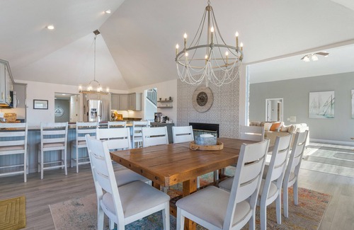 Osage Beach House | Spacious 6-bedroom house in lovely Sunrise Beach MM 14