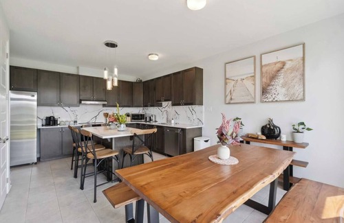 Ottawa Division House | Spacious 6BR Home | Barrhaven