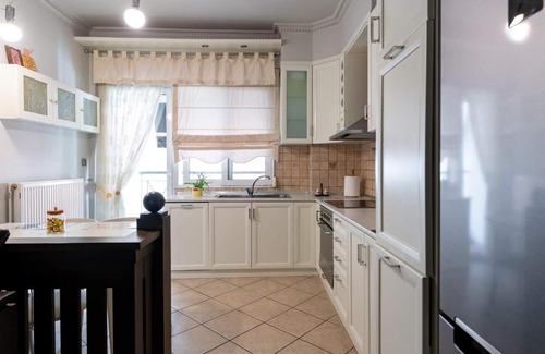 Xanthi Apartment | Spacious and bright