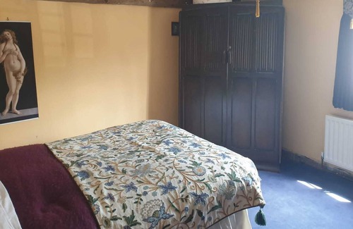 Charing Cottage | Spacious and Comfortable Historic Home Near the Channel Tunnel and Canterbury