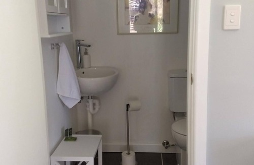 Sutton Forest Bed & Breakfast | Spacious and modern room w ensuite (pet friendly)