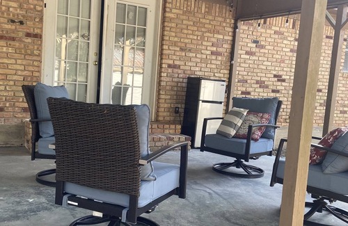 Mobile House | Spacious and peaceful hideaway perfect for family and friends