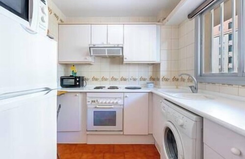 Torreblanca Apartment | *Spacious apartment w/Pool. 3 min from the BEACH*