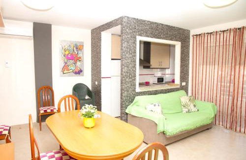 Garrucha Apartment | Spacious Apartment in Garrucha with Sea View 80 m²