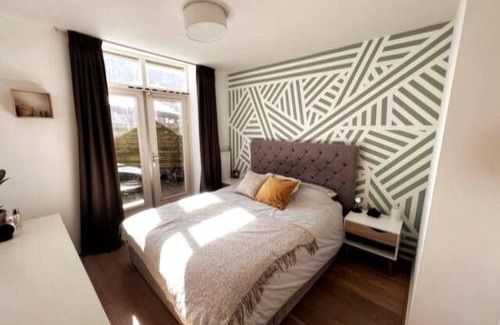 Westindische buurt Apartment | Spacious Apartment (With Garden) Near Vondelpark!
