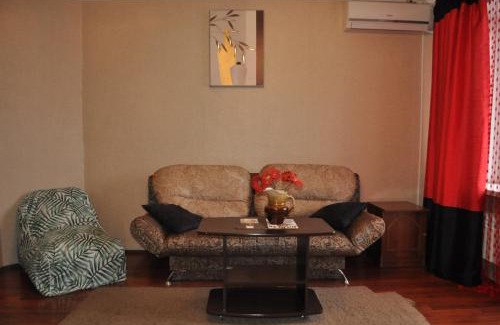 Kremenchuk Apartment | Spacious apartment with balcony