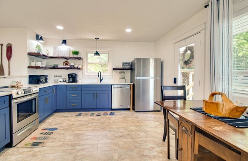 Lakeview House | Spacious Arkansas Lake House - 2 Mi to Boat Launch