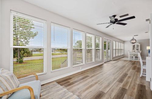 Dauphin Island House | Spacious Audubon Home in Colony Cove w Water Views