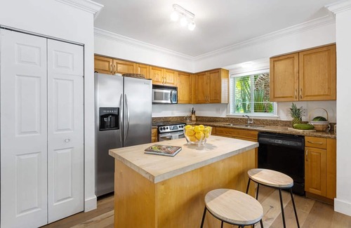 Hendricks and Venice Isles Apartment | Spacious Beach Apt in Las Olas Blvd