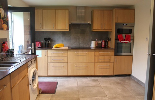 Long Melford House | Spacious bungalow with large garden in middle of a medieval village