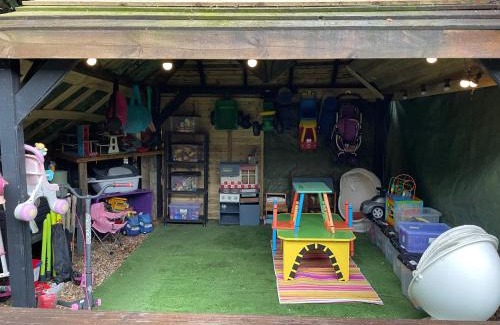 Ely House | Spacious Cabin with Private Hot Tub, and Private Pool, in 5 Acres - intimate Special stay For 2 Adults - plus 1 child under 2 and up to 2 dogs stay for free