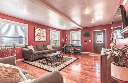 Kewaunee House | Spacious Cape Cod Home near Door County, Green Bay and Lambeau Field