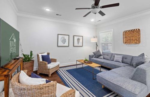 Mount Pleasant House | Spacious Charleston - 6 mins to beach & Downtown