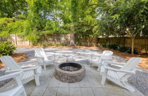 Mount Pleasant House | Spacious Charleston - 6 mins to beach & Downtown