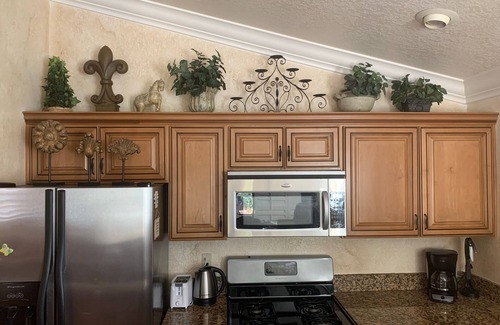 Spring Valley Condo | Spacious, Comfortable 2 Master Bedroom Condo - outstanding location!