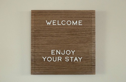 Lawndale House | Spacious & Cozy Home Near LAX ✈️ & Beaches 🏖