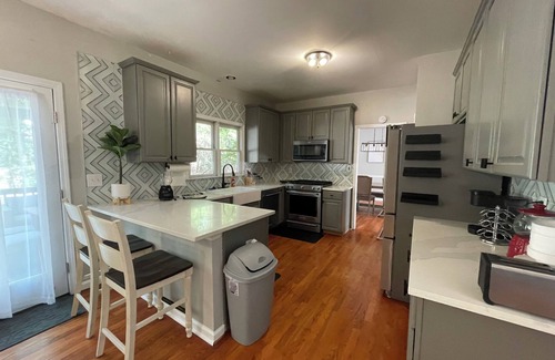 Suwanee House | Spacious Dream home W/Private Pool!