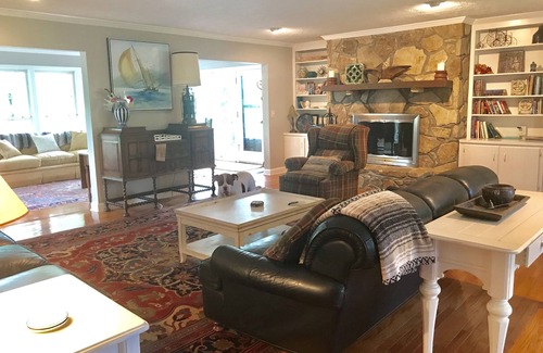 Cumming House | Spacious, Family-Friendly Lake House Retreat w/a Private Large 2-Story Dock