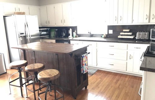 Cumming House | Spacious, Family-Friendly Lake House Retreat w/a Private Large 2-Story Dock