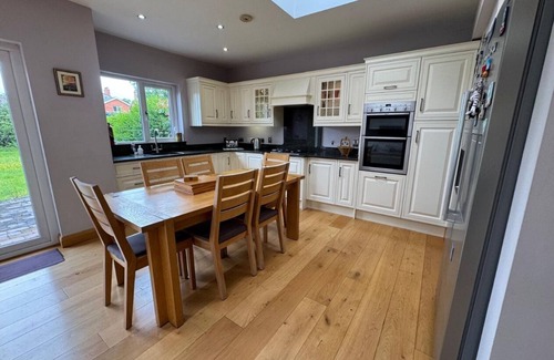 Belfast House | ☘️Spacious Family Home in Belfast