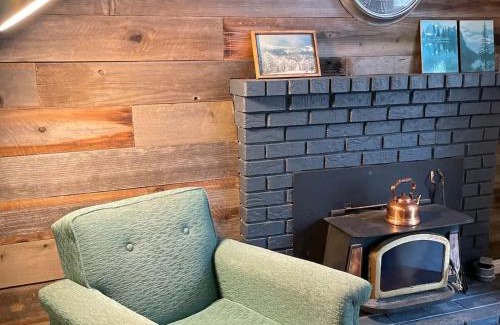 Pioneer Village House | Spacious family home on the Meadow Monthly Only