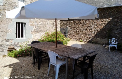 La Gree-Saint-Laurent House | Spacious family holiday gîte. Country side, Brocéliande, Médiévale Josselin