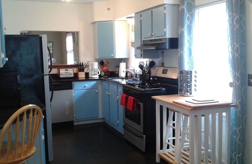 Miller Beach Cottage | Spacious, Fun and Family Friendly Beach Home