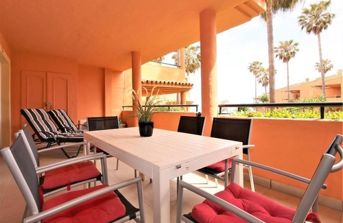 Buenas Noches Apartment | Spacious ground floor apartment with air-con, Close to beach, pools and Estepona town