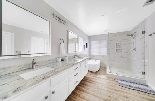 San Juan Capistrano House | Spacious Home with Fireplace! Central Location! Gated Community – Flamingo Coast