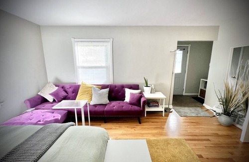 South Bend House | Spacious Home 8 min to ND and Memorial Hospital