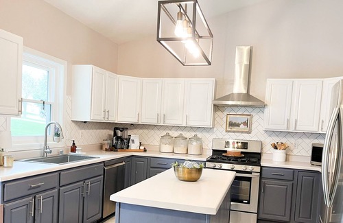 Fitchburg House | Spacious Home Near DT Madison