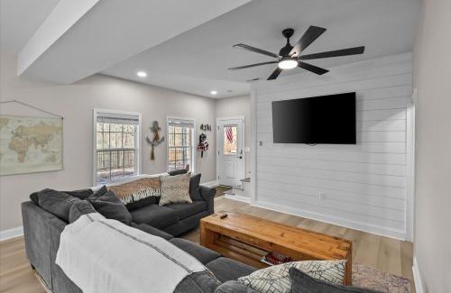 Lindseyville House | Spacious Home Perfect for Family Getaways