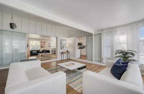 Bayshore Gardens House | Spacious home With Heated Pool 3 miles from IMG!