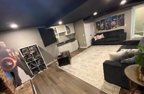 Shawnee House | Spacious Large Group and Family Friendly Get Away!