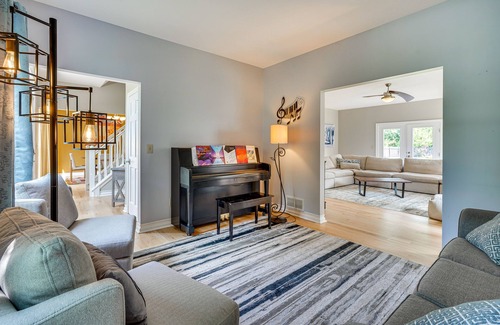 Lewis Center Cottage | Spacious Lewis Center Home w/ Yard & Gas Grill!