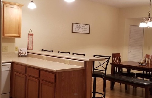 St. Robert Condo | Spacious living space close to shops and eateries